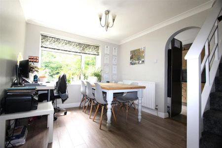 3 bedroom terraced house to rent - Photo 3