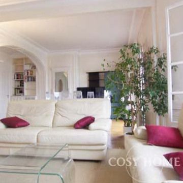 Appartement • La Plaine des Sablons - Photo 1