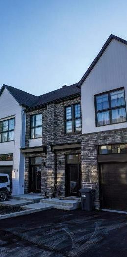 Nouvelle maison de ville avec vue sur le fleuve Saint-Laurent - Photo 1