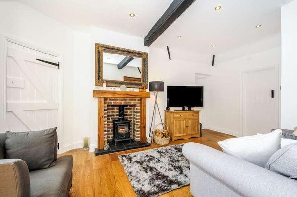 Ascot, Berkshire, SL5 - Photo 1