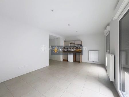 Location Appartement 1 pièce 30m² CLERMONT FERRAND 63100 - Photo 2