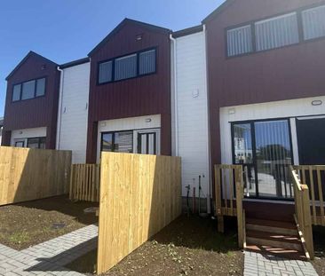 Lovely new 3 bedroom Home Mangere - Photo 4