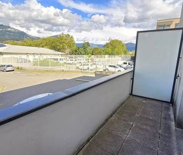 CHAMBERY - STUDIO MEUBLE + GARAGE - Photo 1