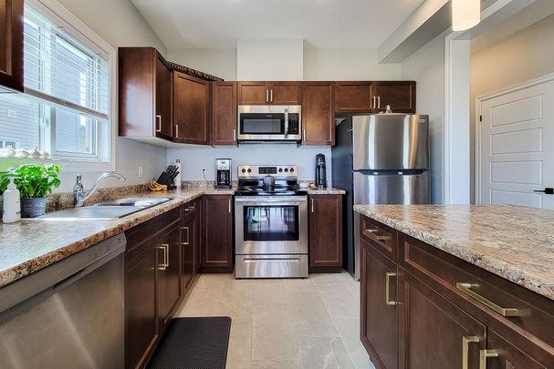 For Lease - 28 Spring Crest Way, Thorold, Ontario - Photo 1