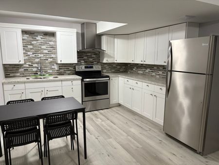 For Lease - 287 Sixteen Mile Drive, Oakville, Ontario - Photo 3