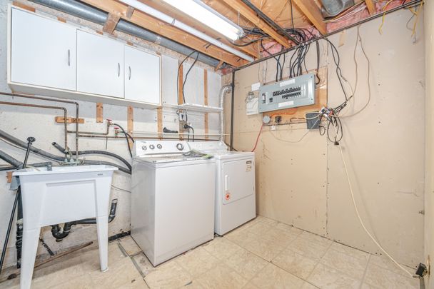 For Lease - 122 Moregate Crescent, Brampton, Ontario - Photo 1