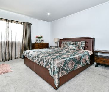 Spacious Family Living - Photo 5