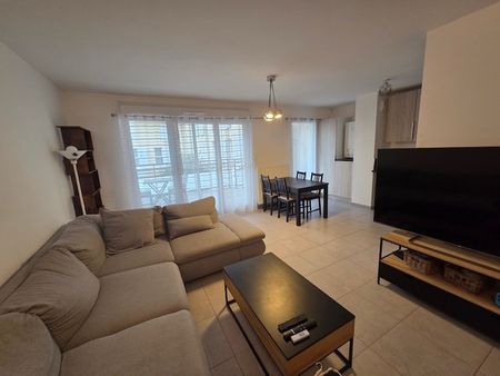 Location Appartement 3 pièces 62m² - Photo 4