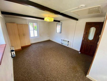 1 bedroom house to rent - Photo 2