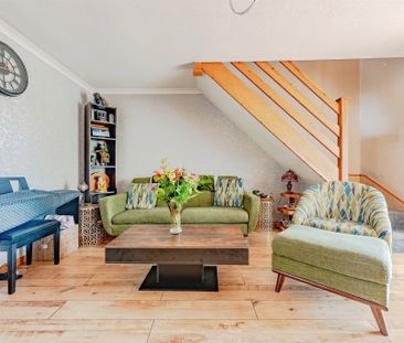 Ranmore Close, Crawley - Photo 2