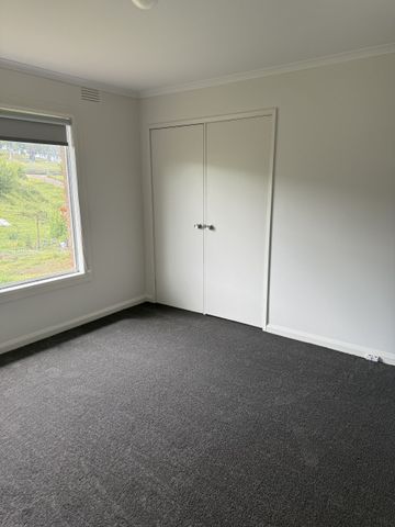 15 Diprose Road, Sheffield - Photo 3