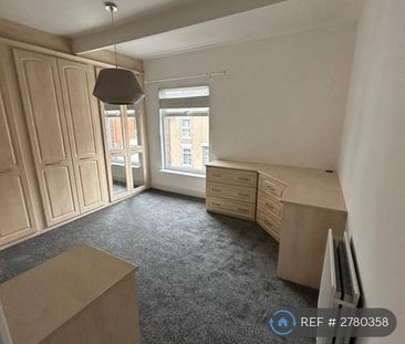 4 bedroom terraced house to rent - Photo 2