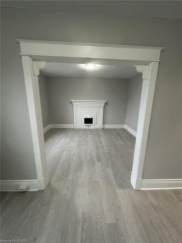 For Lease - 983 Main Street Unit# 6, Hamilton, Ontario - Photo 4