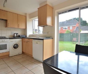 Collins Close, Chandlers Ford - Photo 4