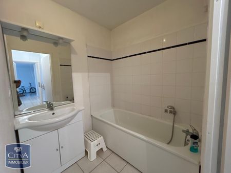 Location Appartement 3 pièces 63m² ABBEVILLE 80100 - Photo 2