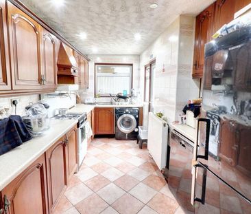 4 Bed Terraced House, Evington Road, LE2 - Photo 3