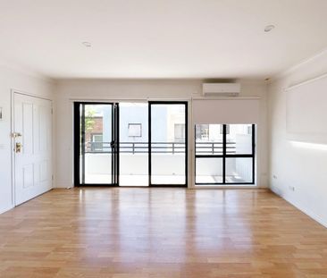 8/675 Centre Road, Bentleigh East VIC 3165 - Apartment For Rent | D... - Photo 1