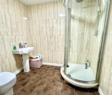 2 bedroom apartment to rent - Photo 6