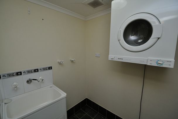 MODERN 2 BEDROOM APARTMENT LOCATED CLOSE TO AMENTITIES - Photo 1