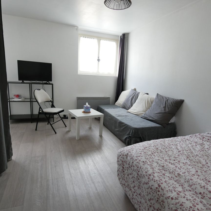Location Appartement 1 pièce 25m² ANGERS 49000 - Photo 1