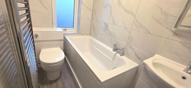 2 bedroom semi-detached house to rent - Photo 1