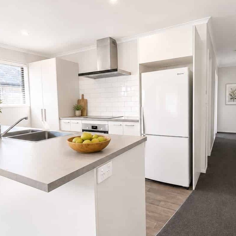 4 Bedroom Family Home in Ravenswood, Woodend - Photo 1