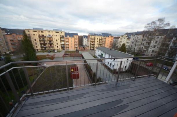 DG-Maisonette-Traum im sanierten Altbau mit Fußbodenheizung, Parkett und Balkon ! - Foto 1