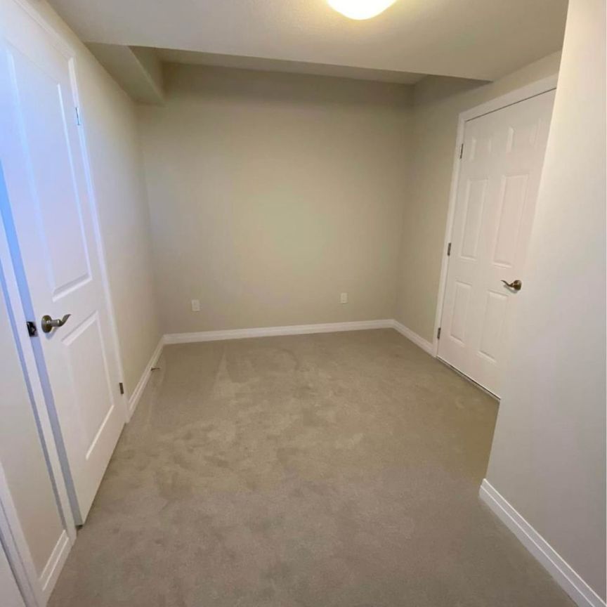 For Lease - 20 Vitality Drive, Kitchener, Ontario - Photo 1