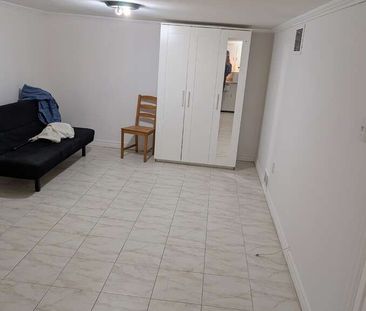 For Lease - 21 Patricia Avenue, Toronto, Ontario - Photo 5