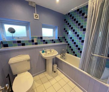 2 bedroom property to rent - Photo 1