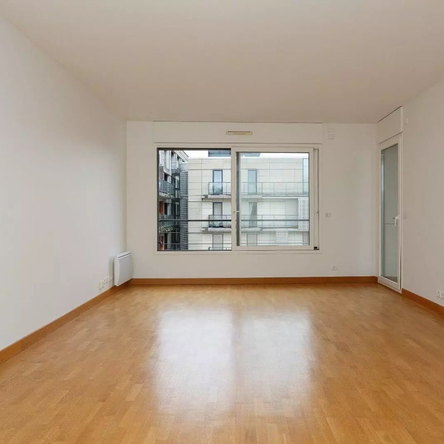 location Appartement T5 DE 115.3m² À PARIS - Photo 1