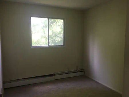 5540 - 44 Ave — 204 - Photo 2