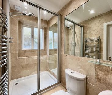 2 bedroom character property to rent - Photo 4