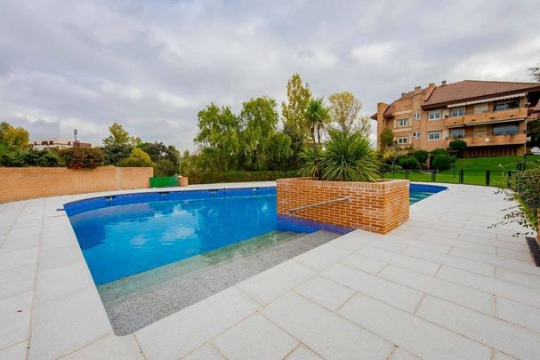 4 room luxury Apartment for rent in Las Rozas de Madrid, Spain - Photo 1