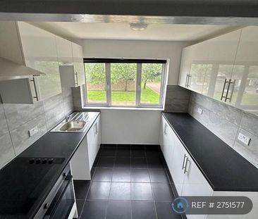 2 bedroom maisonette to rent - Photo 4