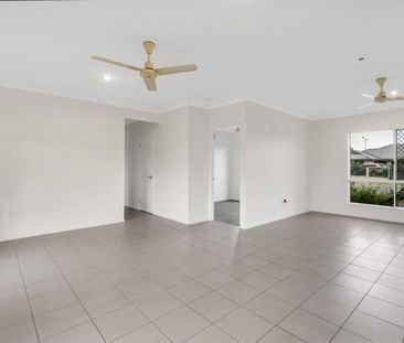 Spacious 4-Bedroom Family Home - Photo 1