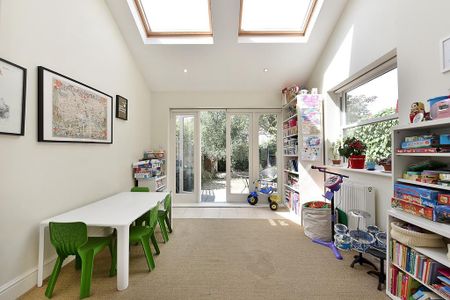 4 bedroom house to rent - Photo 2