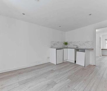 Benhilton Gardens, Sutton, SM1 - Photo 6