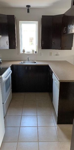 Condo 4 1/2 à louer - Photo 1