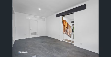 Charming Comfort - Photo 2