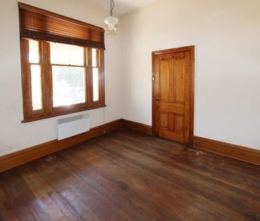 Beautiful Two Bedroom Treasure - Photo 3