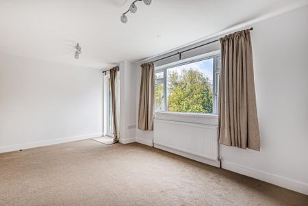 3 bedroom apartment to rent - Photo 5