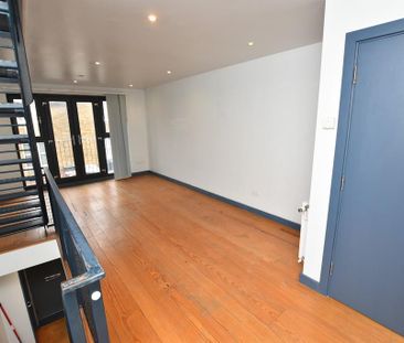 3 bedroom terraced house to rent - Photo 2