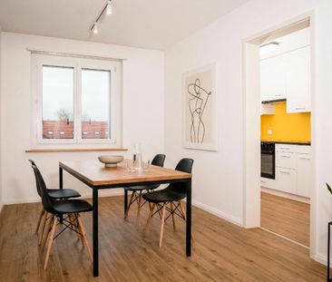 Einziehen und Wohlfühlen: Wohnung mit grossem Balkon - Photo 2