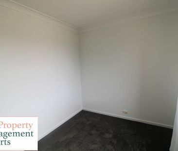 ✨ Freshly Updated Family Home in Prime Eaglevale Location ✨ 3 Bedro... - Photo 6