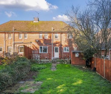 5 bedroom semi-detached house to rent - Photo 4