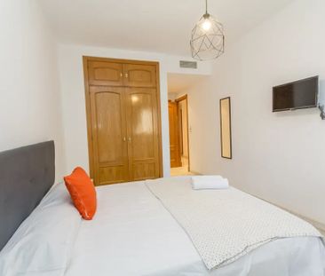 Avenida de la Aurora, Málaga, Andalusia 29002 - Photo 3