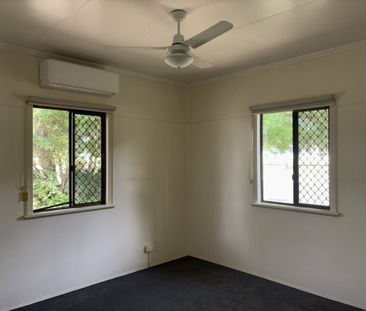 Freshly renovated 4 home - Photo 2