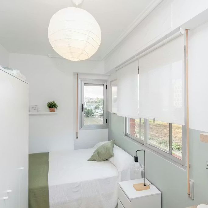 Calle Pedro Maza, Valencia, Valencian Community 46011 - Photo 1