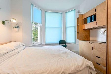 Earls Court, Earls Court, SW5 - Photo 2